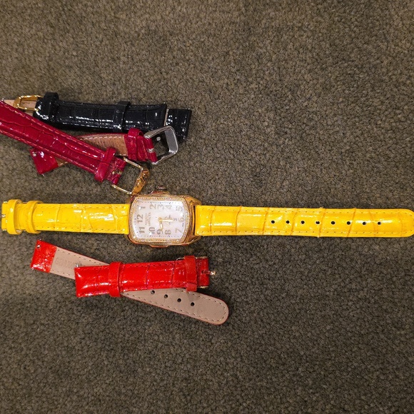 Diamond Invicta Baby Lupah II Wildflower Edition 100 M Water Resistant  Bands - Picture 1 of 3